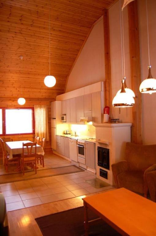 Lomaperkkioe Apartments 부오카티 객실 사진
